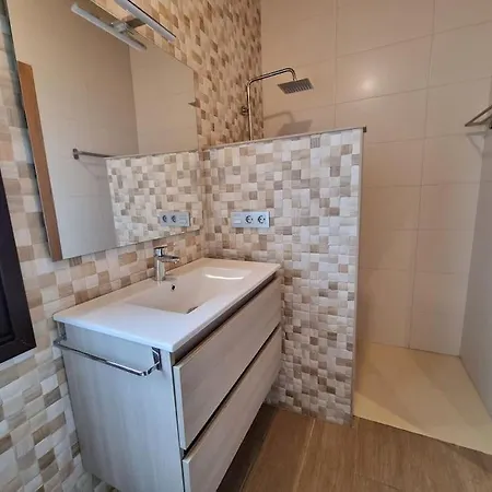 Holiday home 10a03 Casa Moderna Independiente *